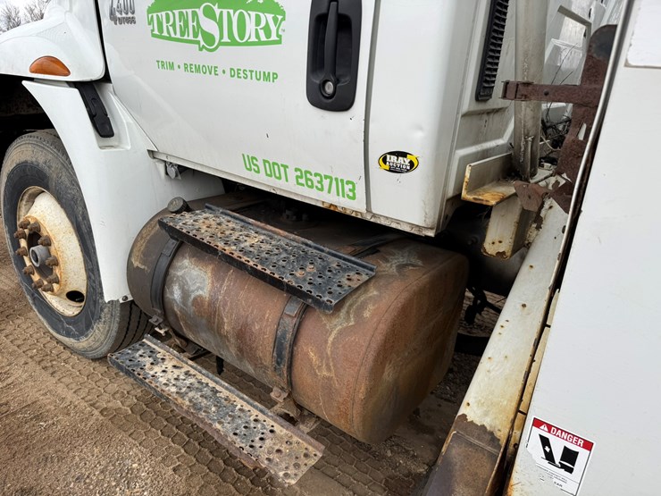 2007-international-durastar-4400-image-14