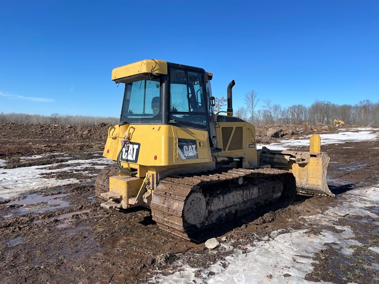 2011-caterpillar-d6k-image-5