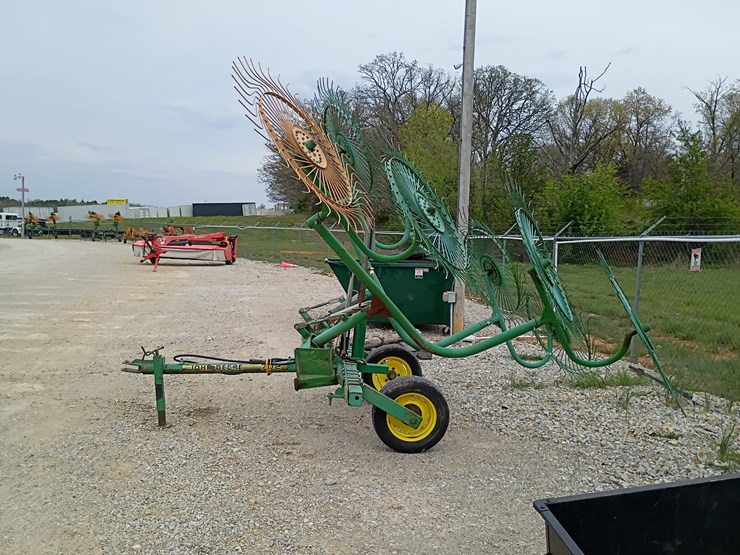 john-deere-702-image-2