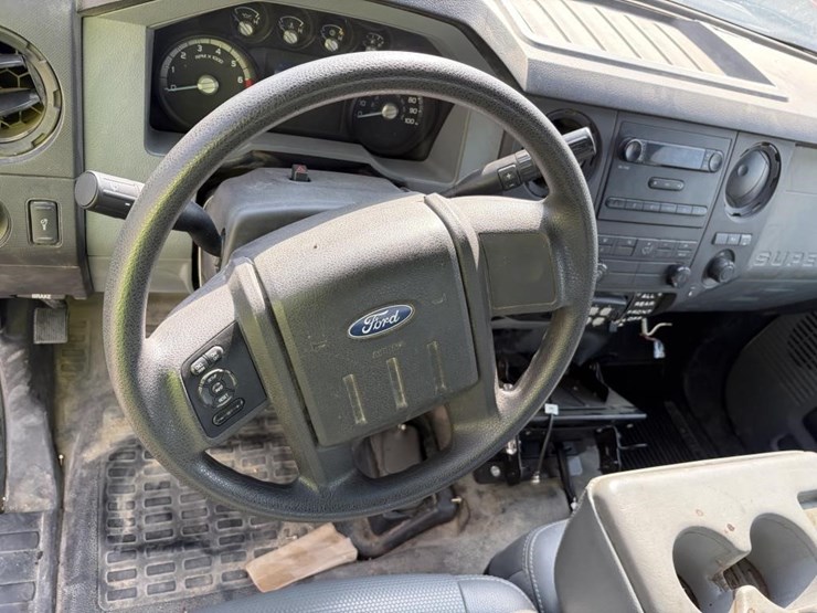 2011-ford-f250-image-13