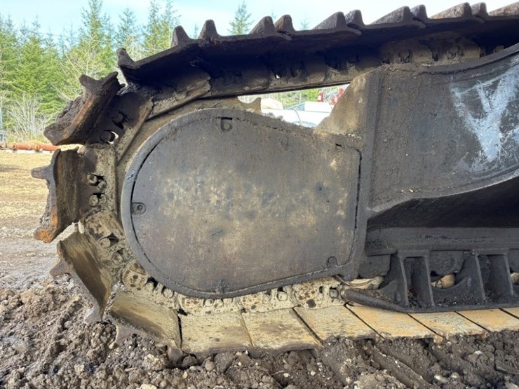 caterpillar-330c-image-12