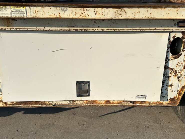 peterbilt-365-image-17