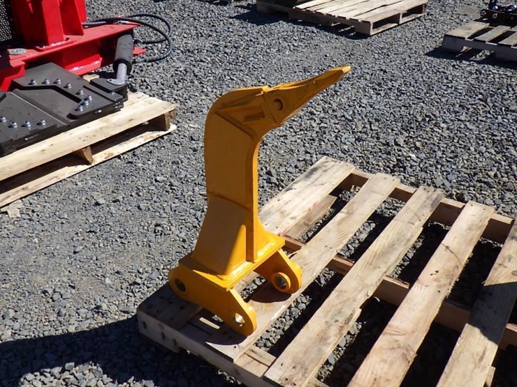 caterpillar-303-image-1