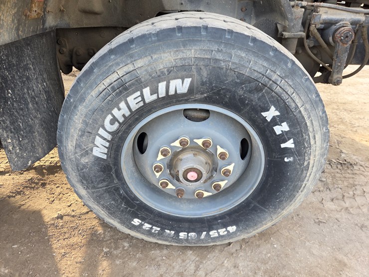 1998-international-paystar-5000-image-79