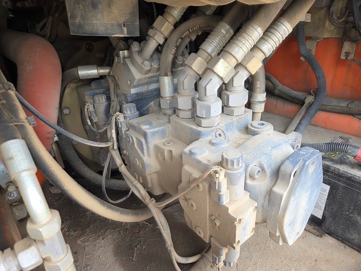 2012-hamm-hd140-image-30