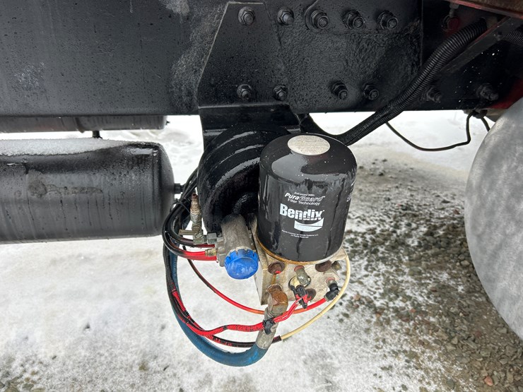 2007-kenworth-w900-image-32