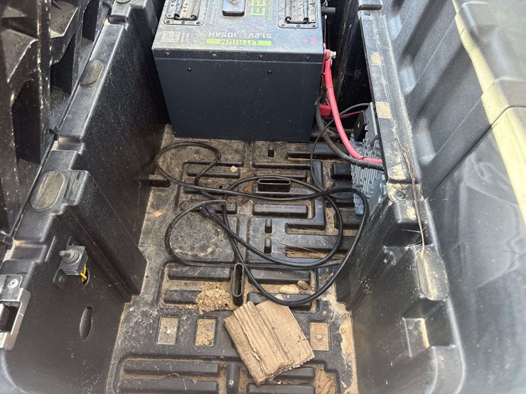 2023-bintelli-electric-golf-cart-w/-on-board-charger-(14-miles-showing)-image-18