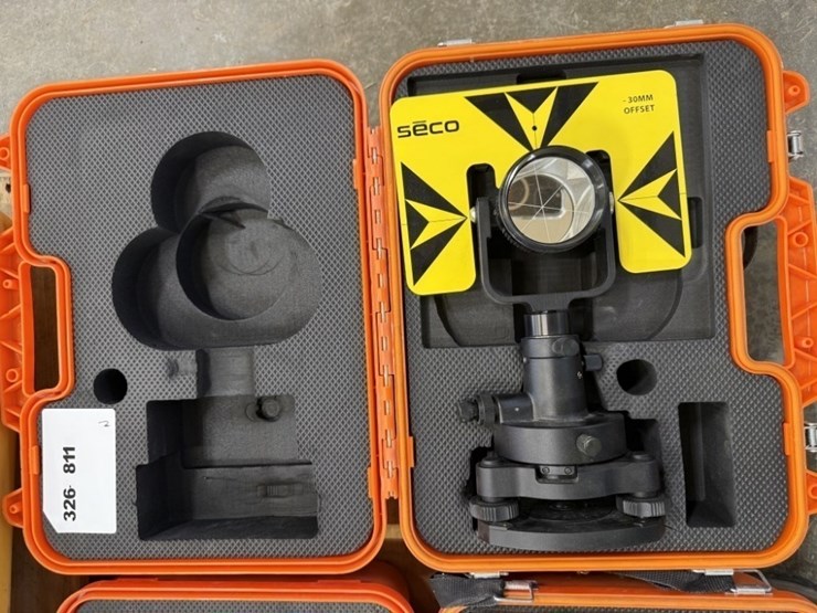 seco-surveying-prism-kit-image-1