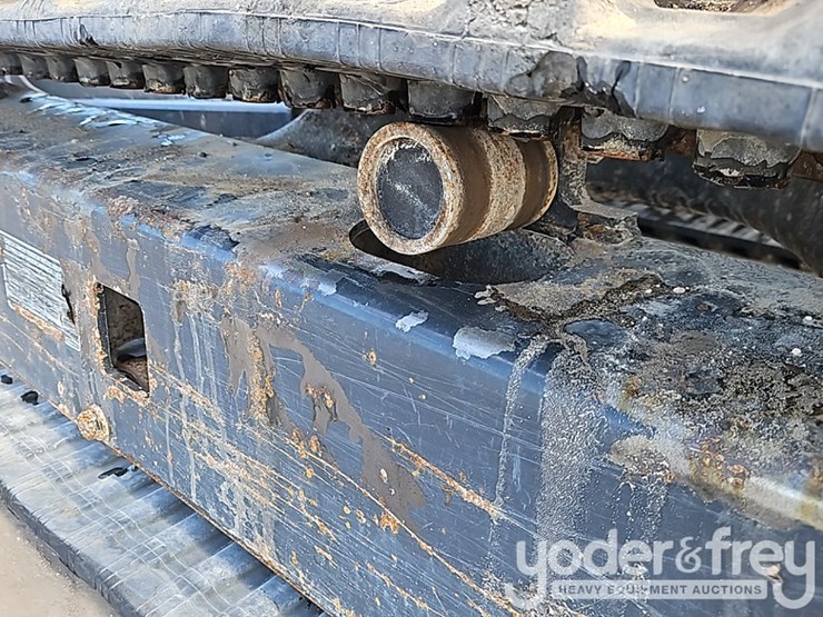 2022-deere-35g-image-24