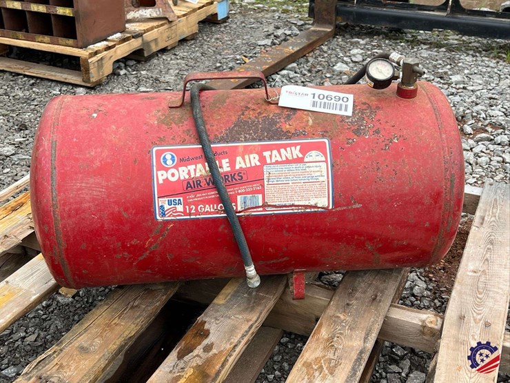 midwest-air-works-12-gal.-portable-air-tank-image-7