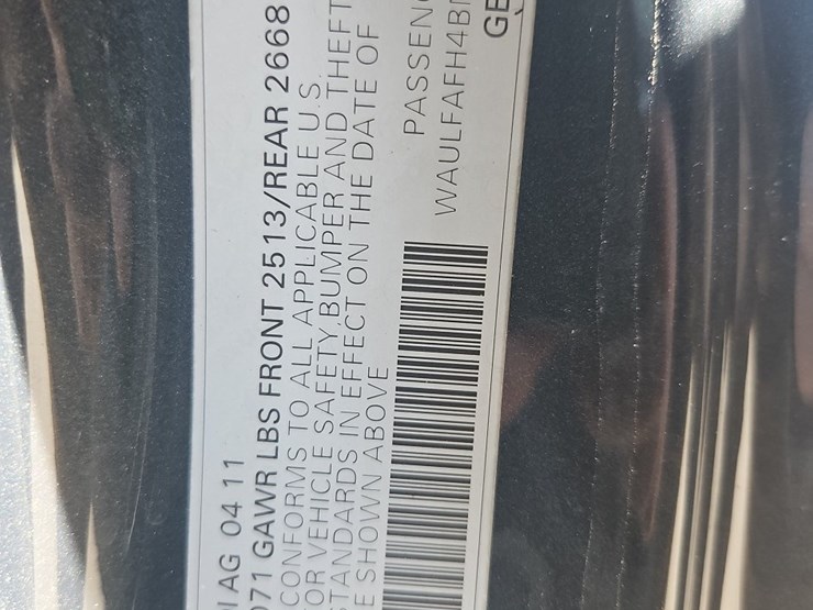 2011-audi-a5-quattro-2-door-convertible-image-21