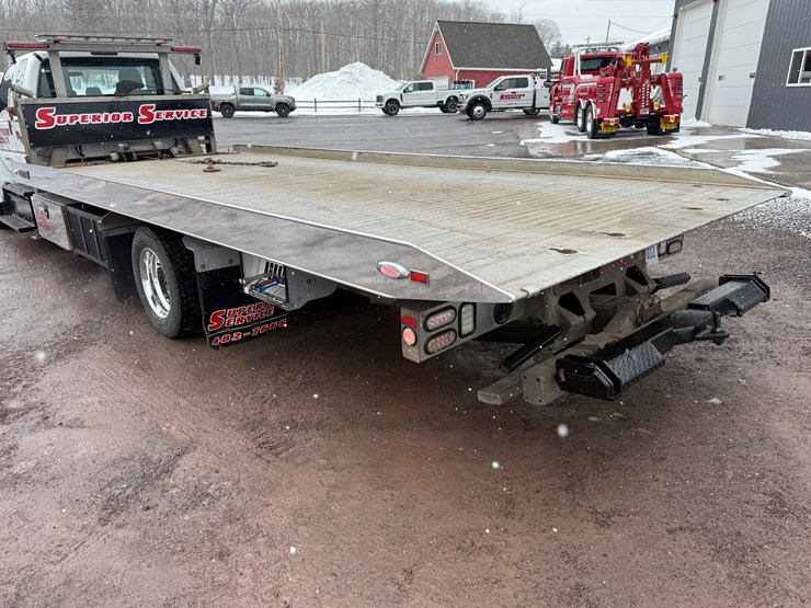 2018-ford-f650-image-21