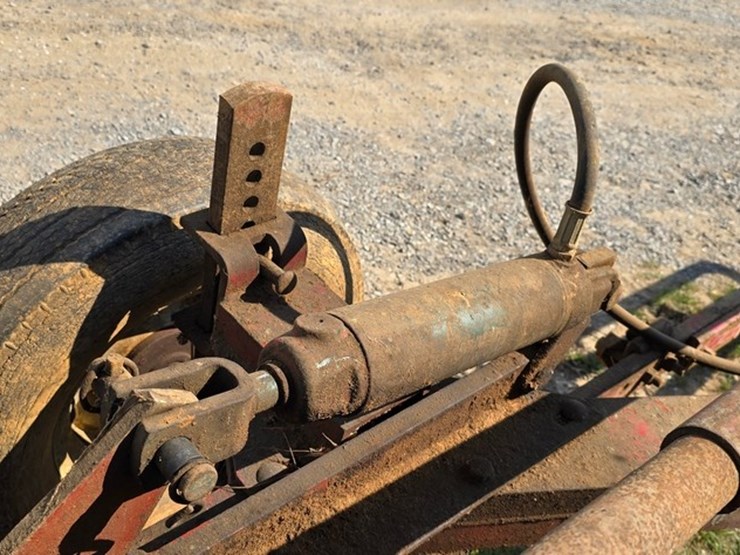 international-560-image-6