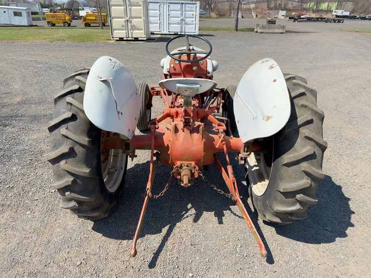 ford-tractor-image-4