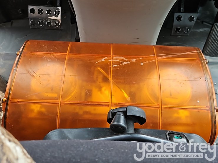 2016-caterpillar-907m-image-29