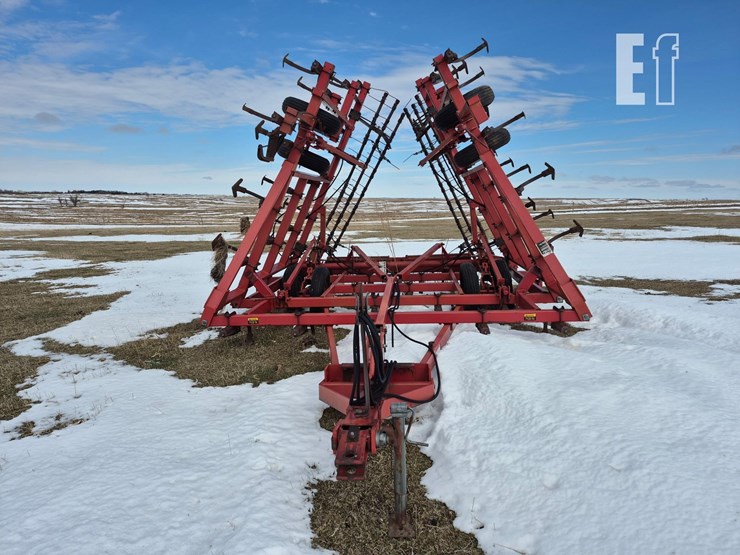 case-ih-4800-image-2