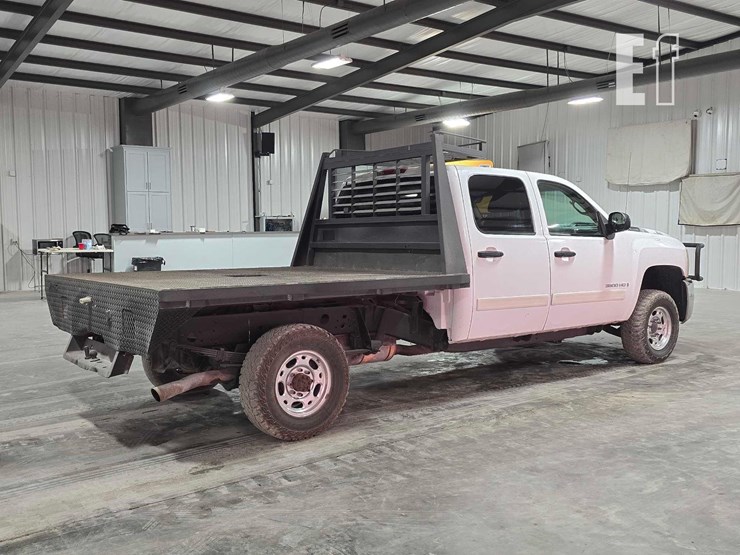 2007-chevrolet-3500hd-image-3