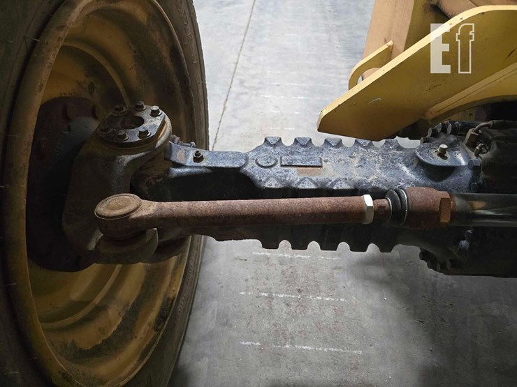 2013-caterpillar-tl943c-image-22