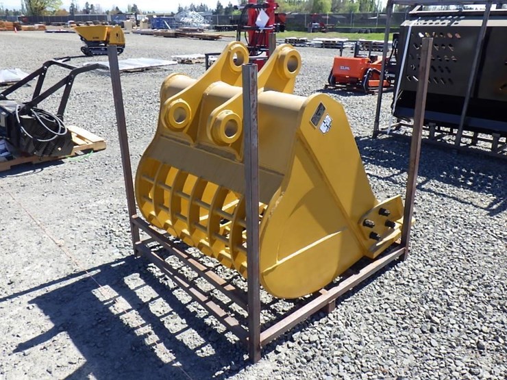 caterpillar-320-image-3