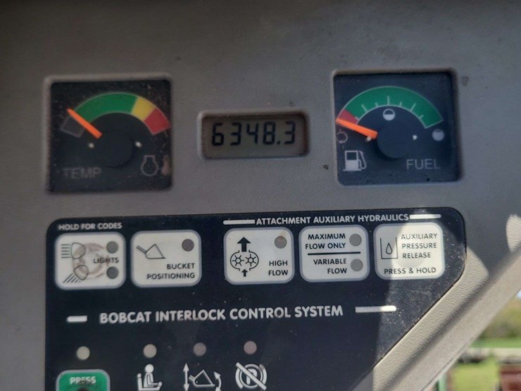 2007-bobcat-s300-image-17