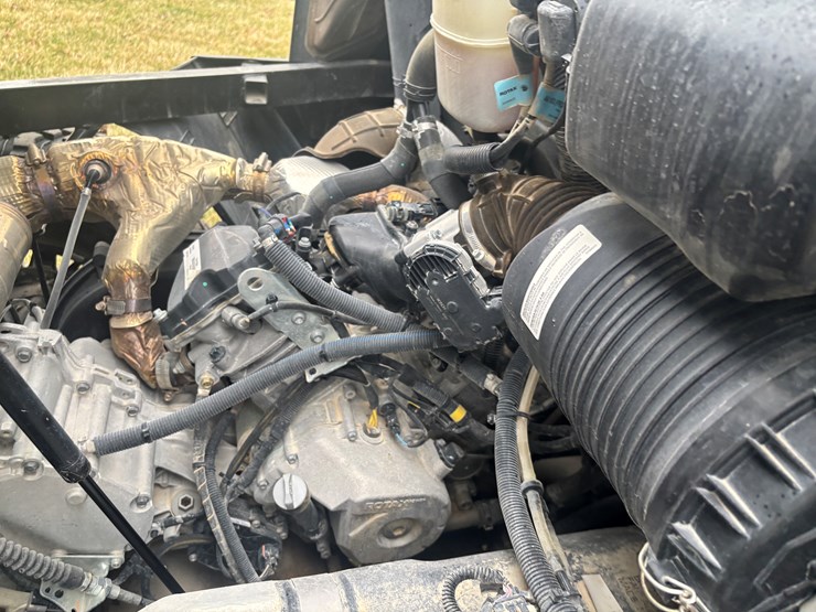 #2311-•-2023-can-am-hd-9-defender-xt-4x4-utv-image-25