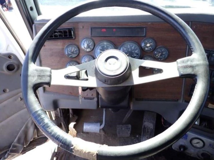 2000-western-star-5900-image-14