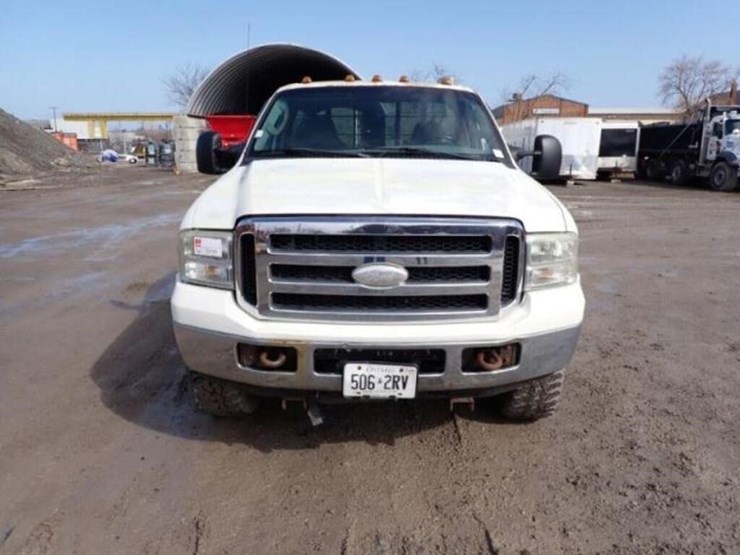 2006-ford-f350-xlt-image-2