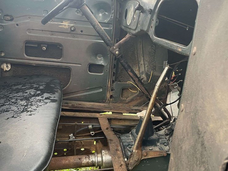 1935-ford-wrecker-image-66