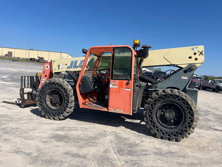 2007-jlg-g6-42a-image-3