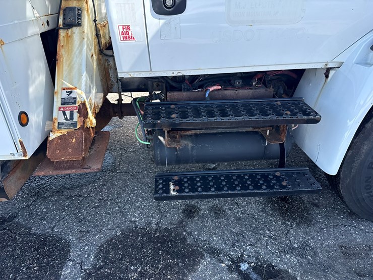 2014-international-4300-sba-image-44