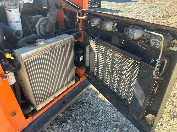 2020-gehl-rt105-image-44