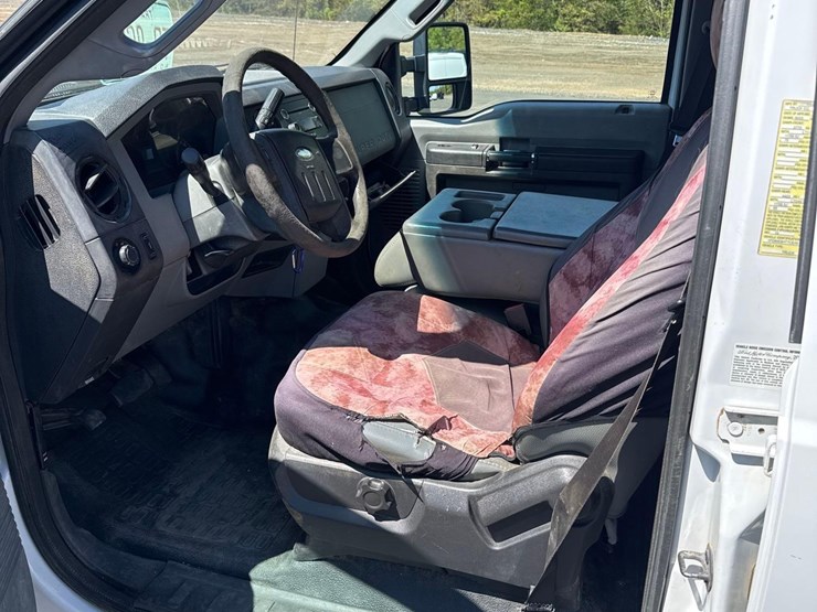 2012-ford-f350-image-16