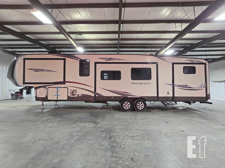 2015-forest-river-wildwood-heritage-glen-lite-366bh-image-5