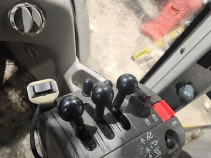 2019-volvo-l60h-image-16