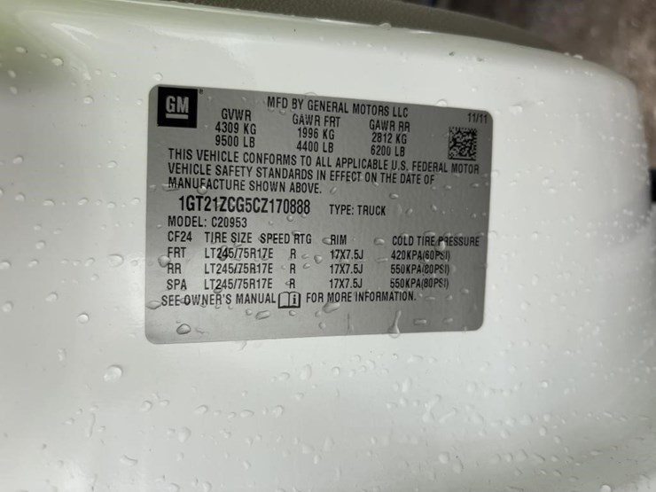 2012-gmc-sierra-2500-image-19