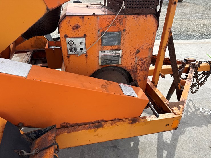 2009-massey-ferguson-8-image-27