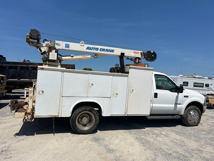 2002-ford-f550-image-2