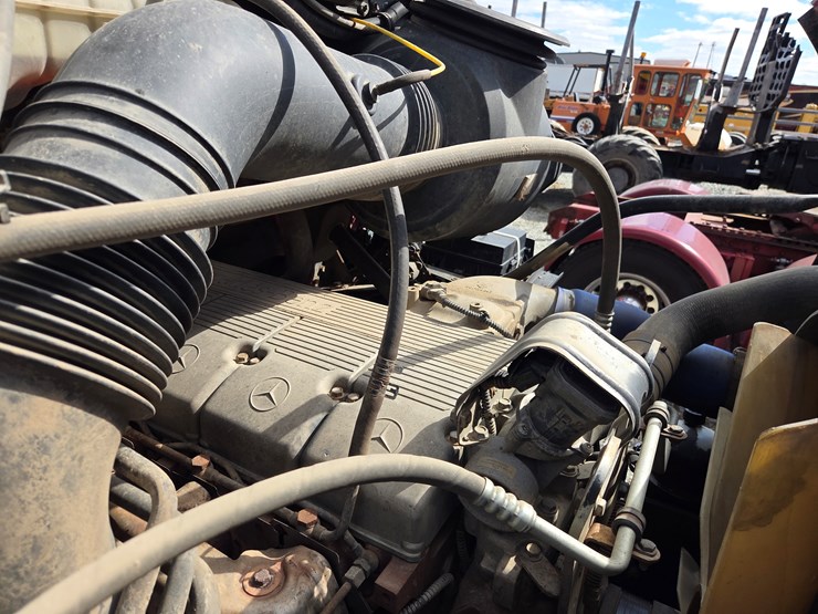 2005-massey-ferguson-8-image-58