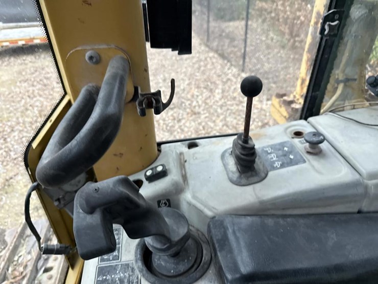 2006-caterpillar-d5n-lgp-image-27