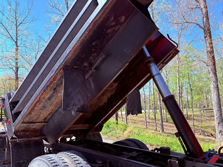 2007-international-7400-image-68