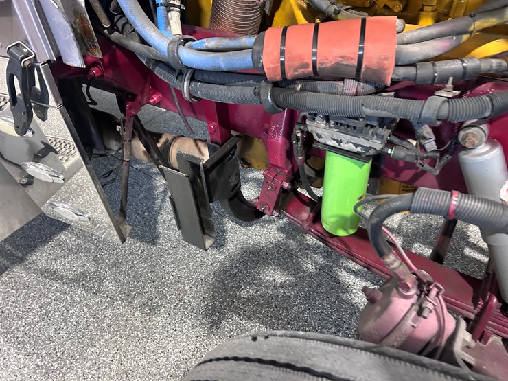 2007-peterbilt-379-image-111