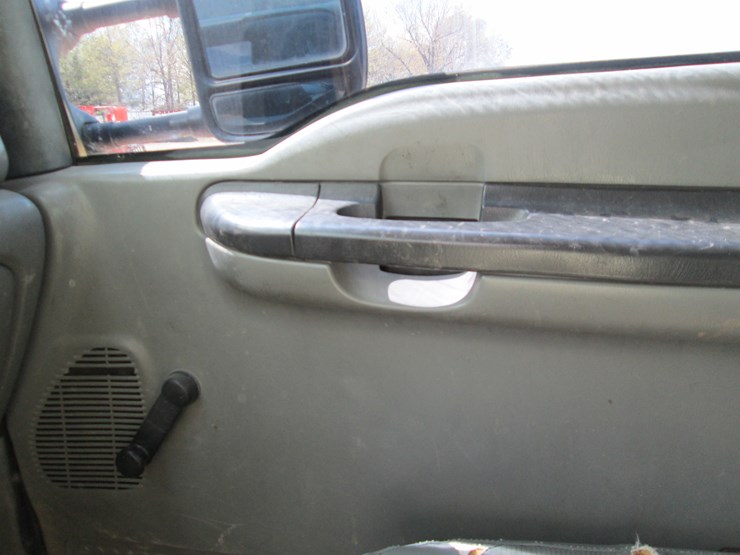 2007-ford-f550-image-51