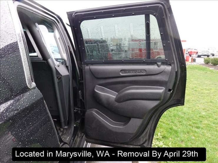 2018-chevrolet-tahoe-image-27