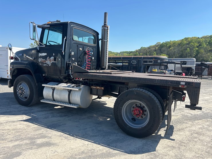 1992-ford-ls9000-image-5