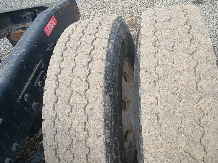 2012-massey-ferguson-8-image-74