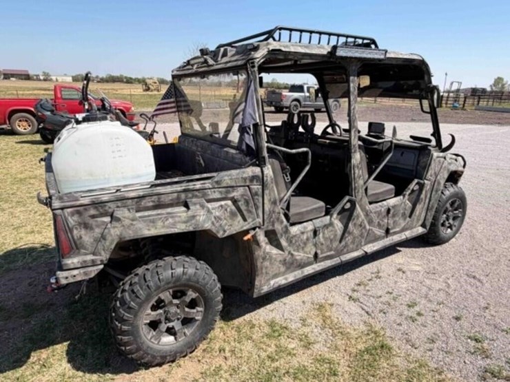 2019-tracker-800sx-le-crew-utv-image-4