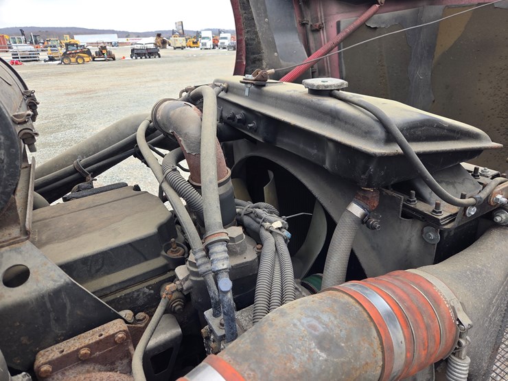 2005-kenworth-t600-image-60