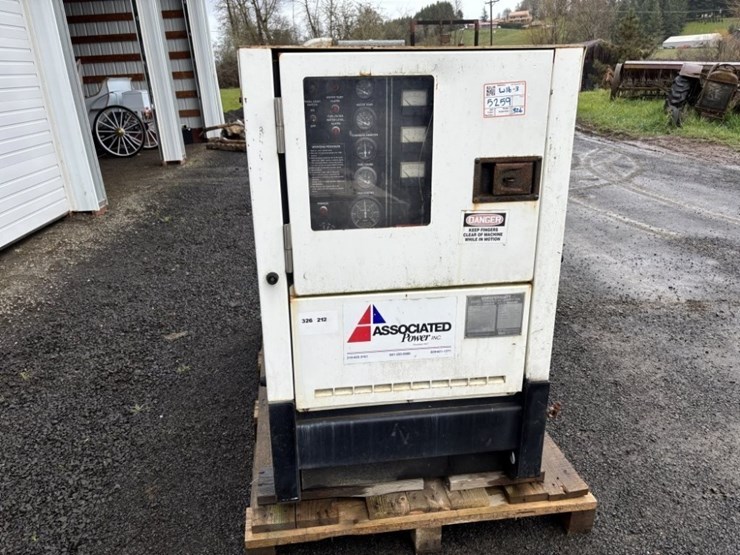 2003-multiquip-dca25usi-image-3