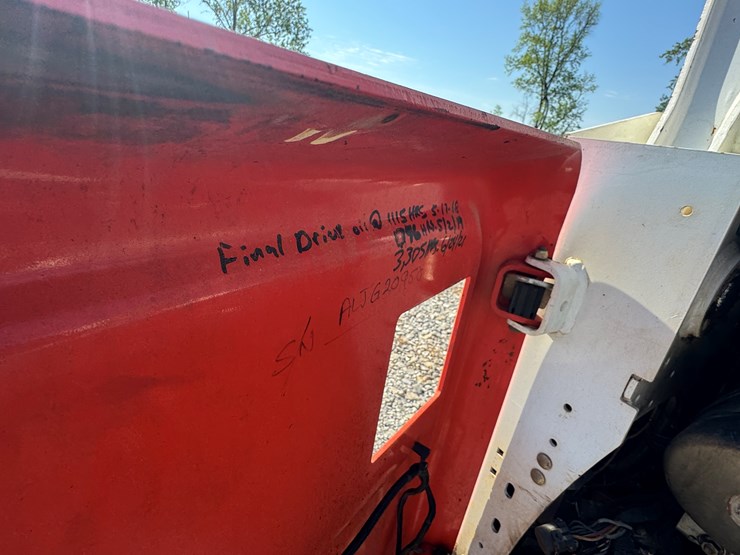 bobcat-t550-image-27