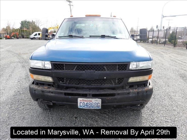 2002-chevrolet-3500-image-18